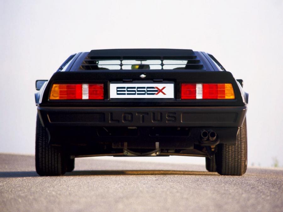  Lotus Essex Turbo Esprit 1980 года  (фото 2 из 4)